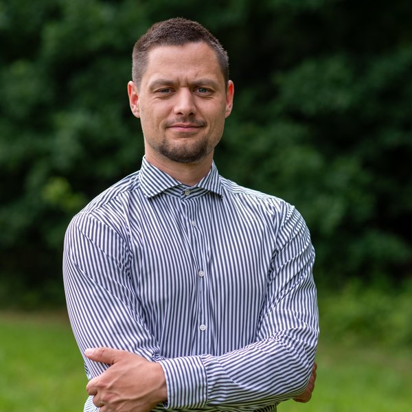 Rober Hrdina volby 2025